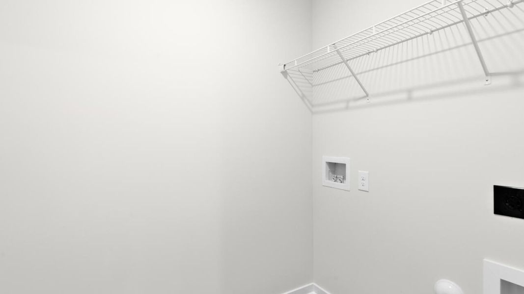 Spacious, unfurnished interior of a new home in Sidbury Station, Castle Hayne (Image 26).