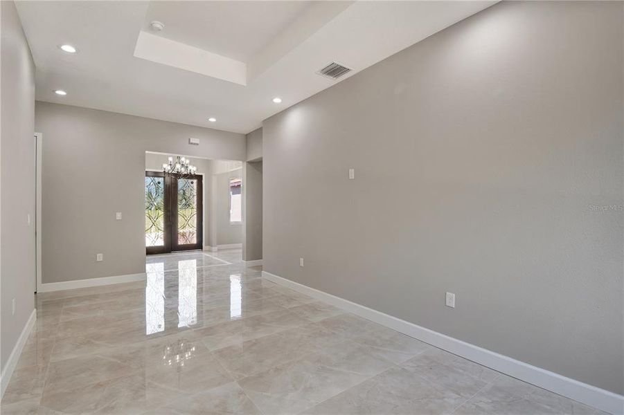 formal living room custom ceiling details