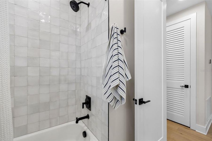 Image 86 of a home in . Image 86 of a home in .