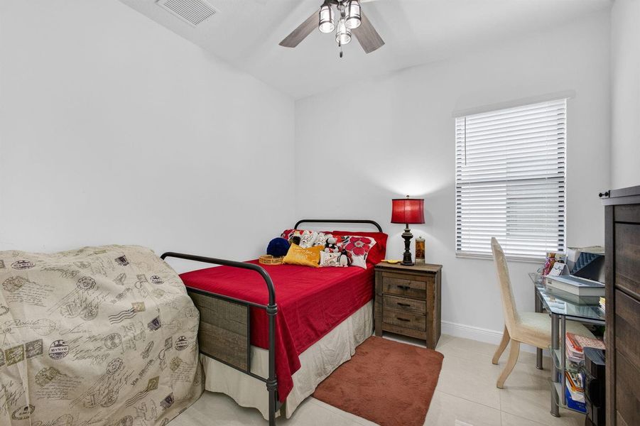 26-web-or-mls-5D1A4657 26-web-or-mls-5D1A4657