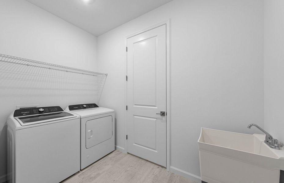 Furnished interior view inside a new home in Terreno, Naples (Image 19).