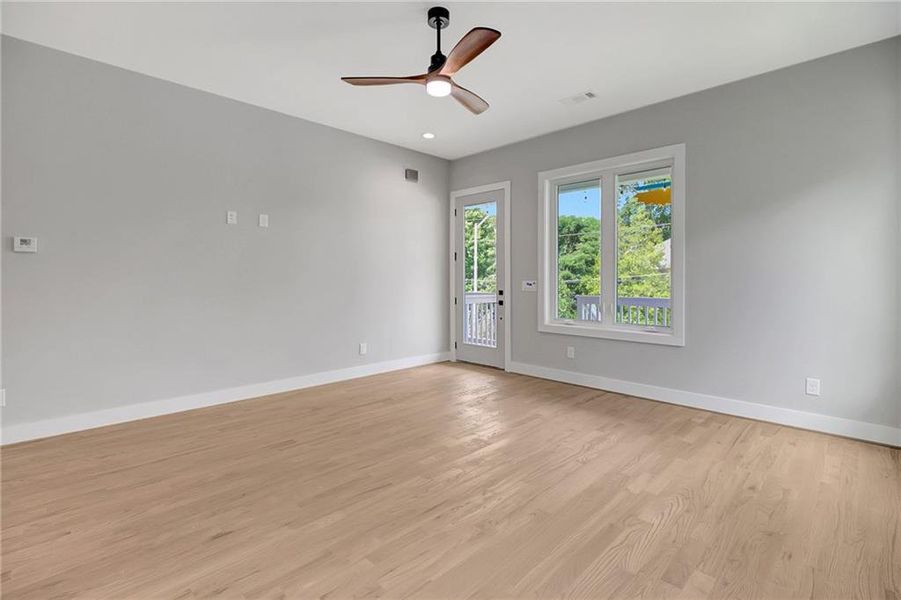 Spacious, unfurnished interior of a new home in , Atlanta (Image 62).