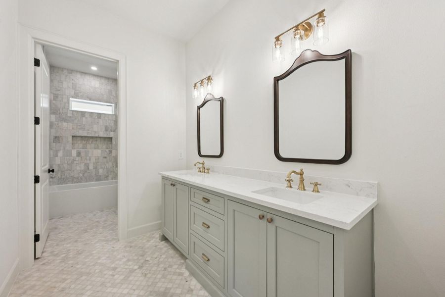 Full bath 2 Full bath 2