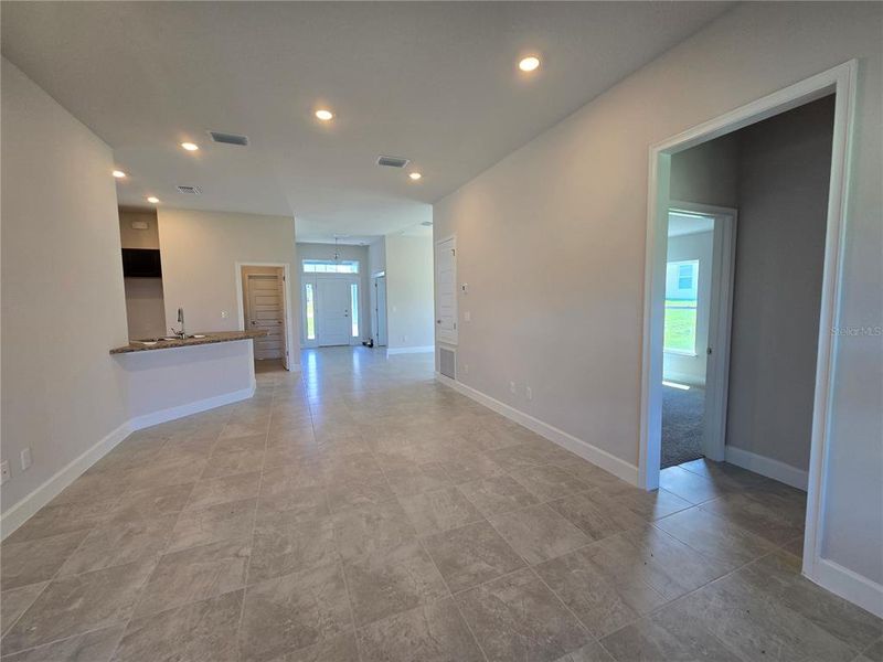 Spacious, unfurnished interior of a new home in Twisted Oaks, Beverly Hills (Image 15). Spacious, unfurnished interior of a new home in Twisted Oaks, Beverly Hills (Image 15).
