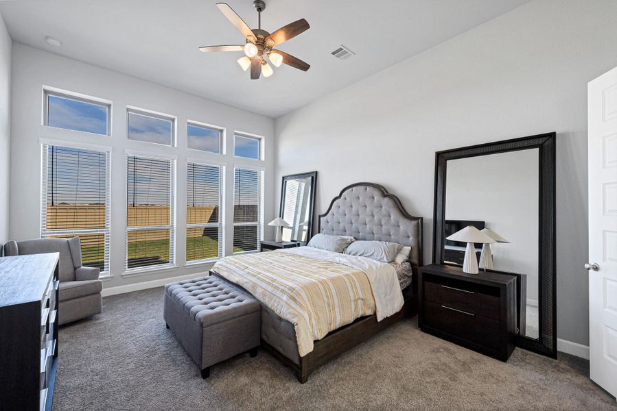 Furnished interior view inside a new home in Cross Creek West 55', Fulshear (Image 31). Furnished interior view inside a new home in Cross Creek West 55', Fulshear (Image 31).