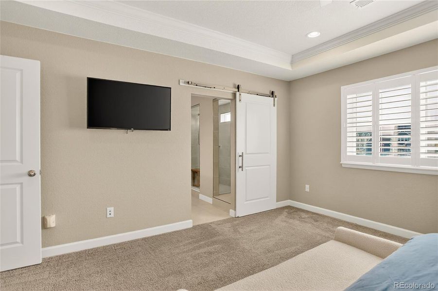 Spacious, unfurnished interior of a new home in , Littleton (Image 18).
