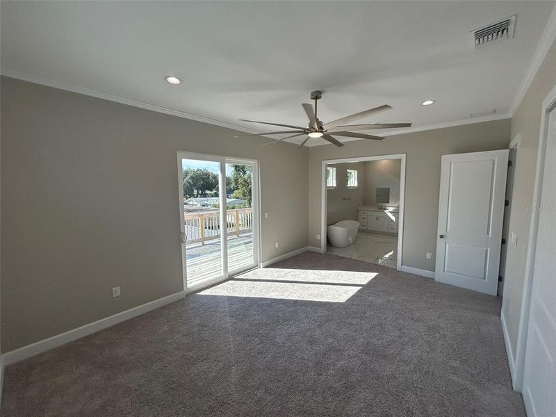 Spacious, unfurnished interior of a new home in , St. Petersburg (Image 67). Spacious, unfurnished interior of a new home in , St. Petersburg (Image 67).