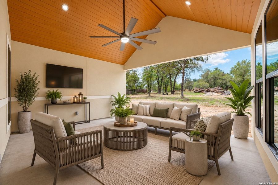 Exterior details and patio area of a home in , Natalia (Image 4).