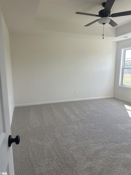 Spacious, unfurnished interior of a new home in Shiloh Trail, Wellford (Image 28).