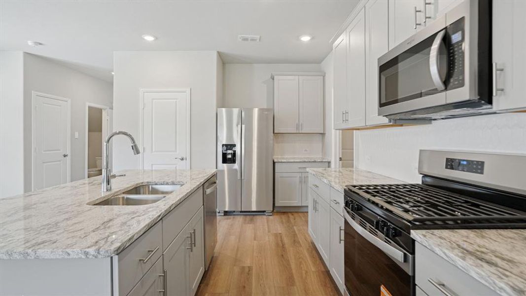 Photo is not of the actual home, but is an inspirational photo of builder’s model home and may depict options, furnishings, and/or decorator features that are not included. Photo is not of the actual home, but is an inspirational photo of builder’s model home and may depict options, furnishings, and/or decorator features that are not included.