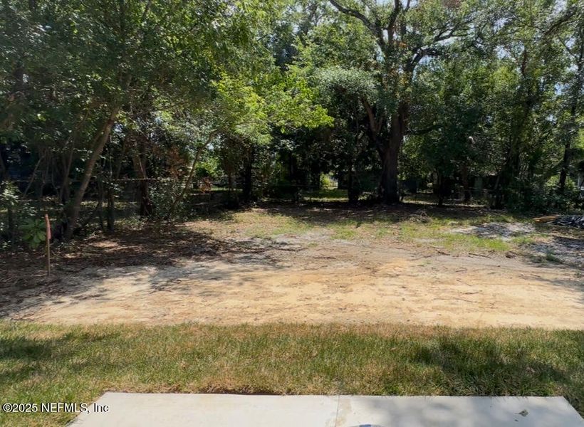 Exterior details and patio area of a home in , Jacksonville (Image 4). Exterior details and patio area of a home in , Jacksonville (Image 4).