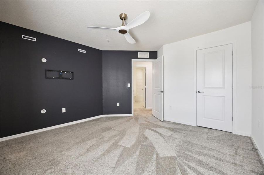 Spacious, unfurnished interior of a new home in Grayson Square, Winter Park (Image 32). Spacious, unfurnished interior of a new home in Grayson Square, Winter Park (Image 32).