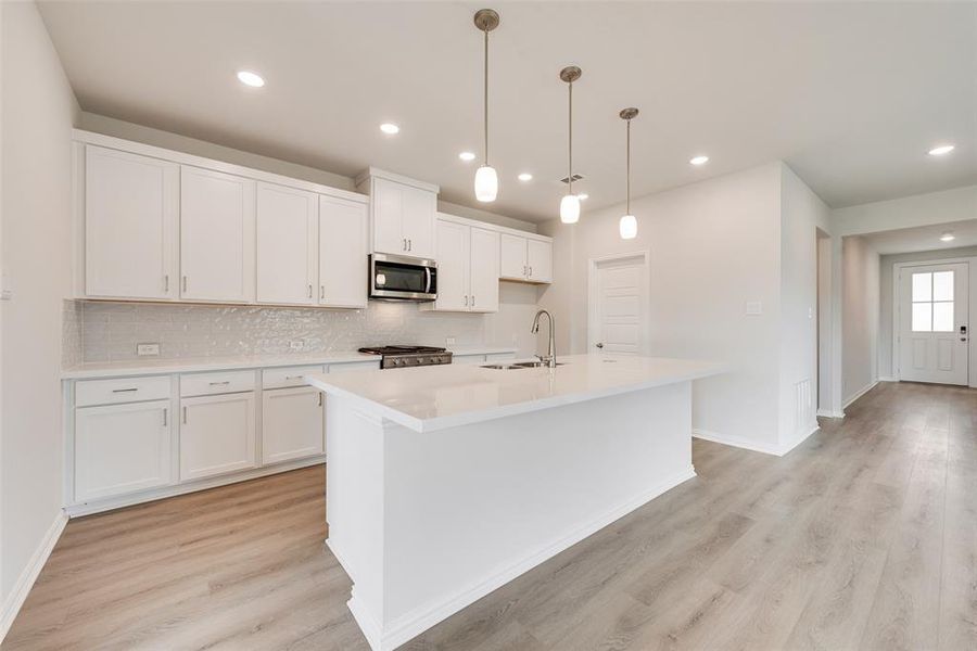 Furnished interior view inside a new home in Creekside of Crowley, Crowley (Image 7). Furnished interior view inside a new home in Creekside of Crowley, Crowley (Image 7).