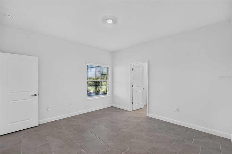 Spacious, unfurnished interior of a new home in Lennar at Turnleaf, Punta Gorda (Image 15). Spacious, unfurnished interior of a new home in Lennar at Turnleaf, Punta Gorda (Image 15).