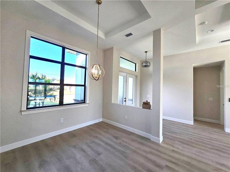 Spacious, unfurnished interior of a new home in , Rotonda West (Image 9).