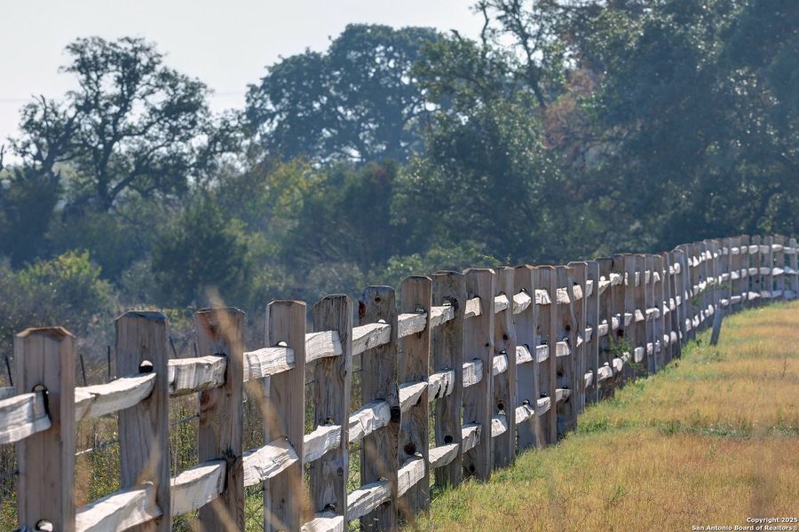 Image 39 of a home in Veramendi 60'.