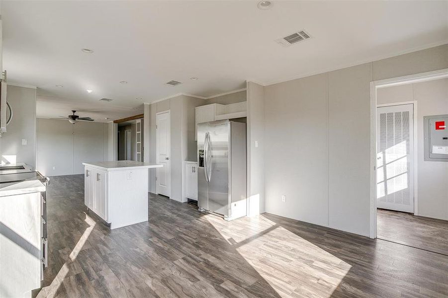 Spacious, unfurnished interior of a new home in , Grandview (Image 12). Spacious, unfurnished interior of a new home in , Grandview (Image 12).