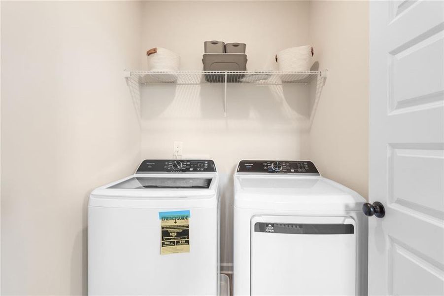 Close-up of interior finishes inside a home in Jameson Towns, Villa Rica (Image 17).
