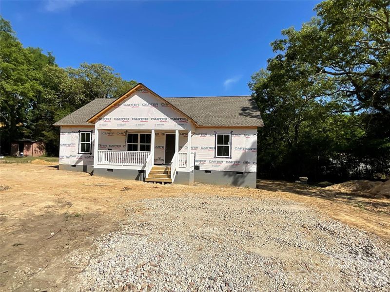 Front of Home w/Covered Front Porch