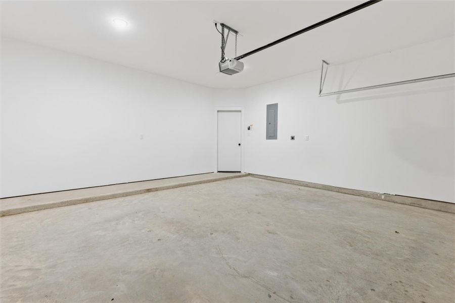 Spacious, unfurnished interior of a new home in , Houston (Image 29). Spacious, unfurnished interior of a new home in , Houston (Image 29).