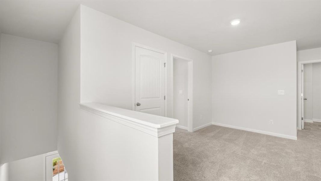 Spacious, unfurnished interior of a new home in Parkside at Carter Grove, Cartersville (Image 36).