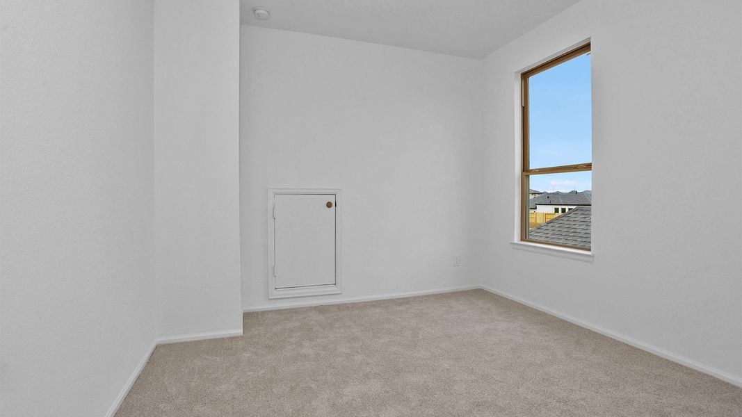 Spacious, unfurnished interior of a new home in Candela, Richmond (Image 9).