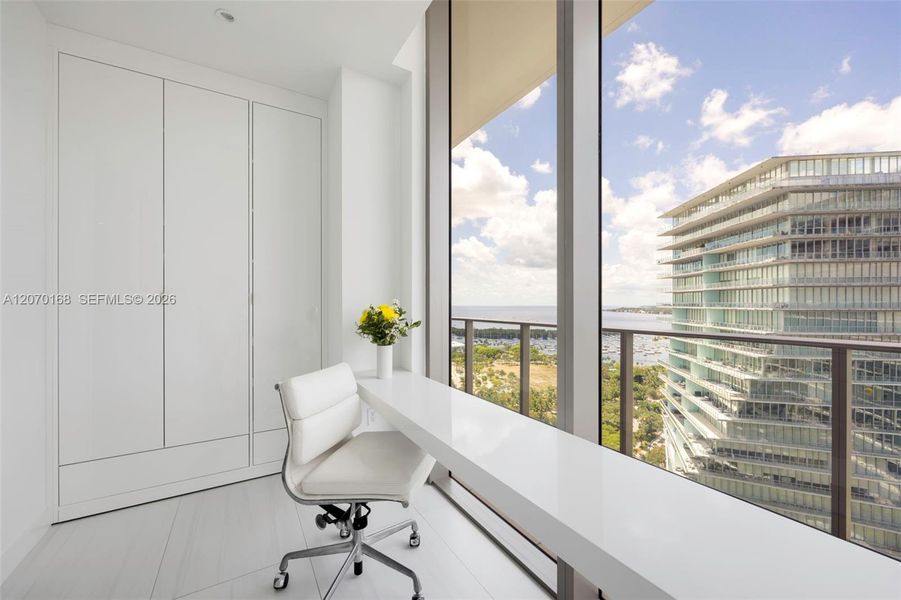 Condo located in Miami, FL showcasing its design and architecture (Image 33). Condo located in Miami, FL showcasing its design and architecture (Image 33).