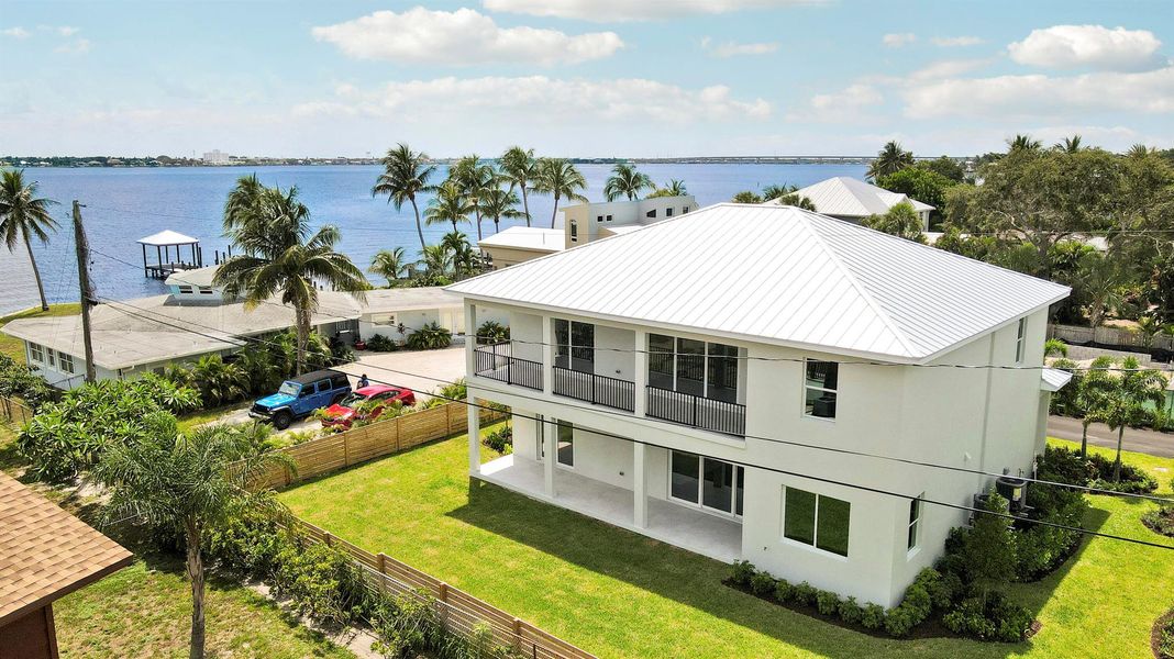 Exterior details and patio area of a home in , Jensen Beach (Image 36).