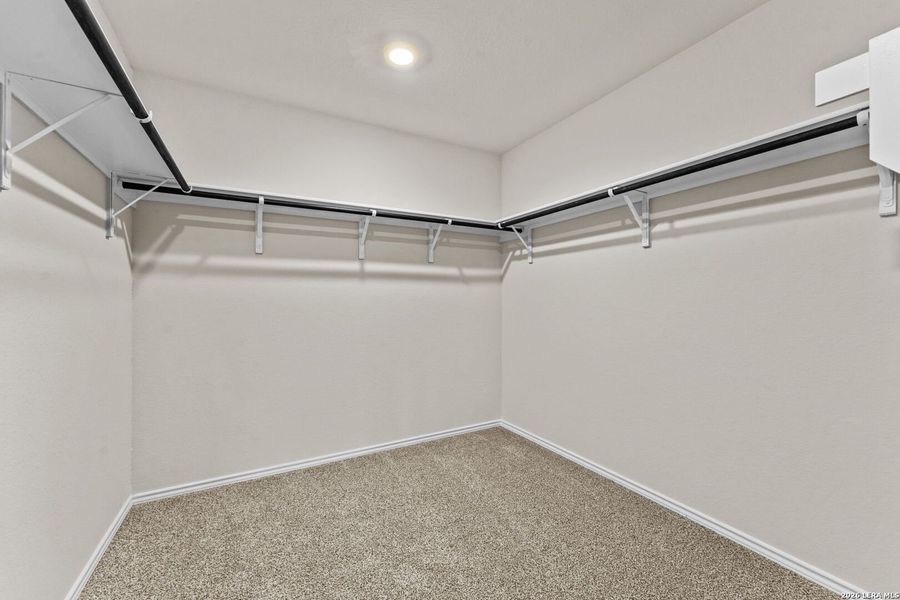 Spacious, unfurnished interior of a new home in Applewood, San Antonio (Image 18). Spacious, unfurnished interior of a new home in Applewood, San Antonio (Image 18).