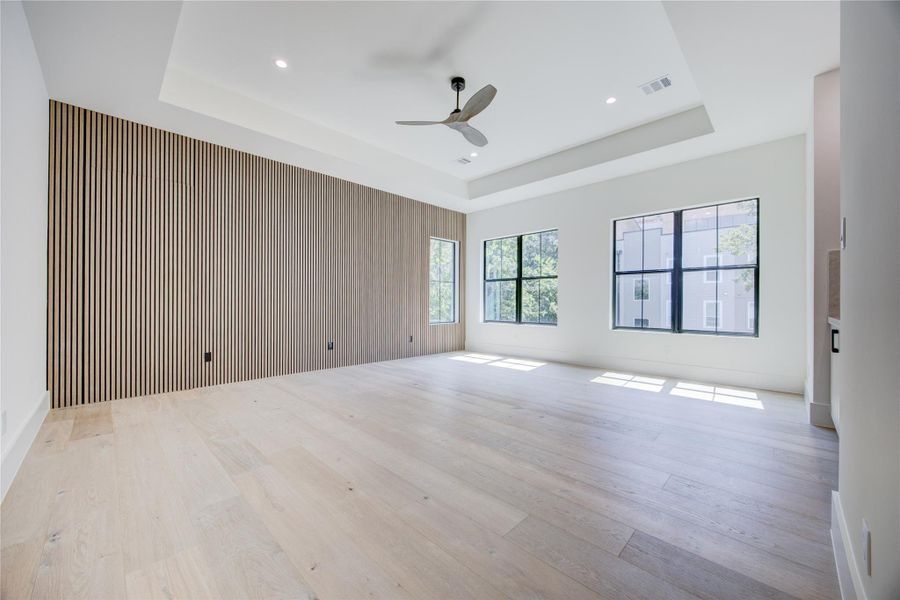 Spacious, unfurnished interior of a new home in , Houston (Image 24).