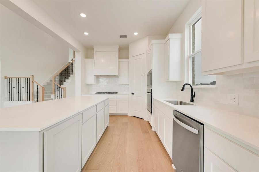 Furnished interior view inside a new home in The Homestead - 62', Rockwall (Image 10).