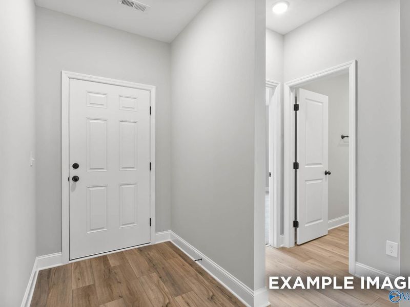 Spacious, unfurnished interior of a new home in Bailey Park, Fayetteville (Image 12).