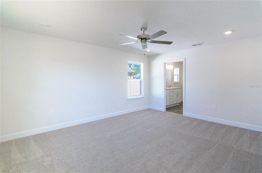 Spacious, unfurnished interior of a new home in Palm Coast, Palm Coast (Image 13).