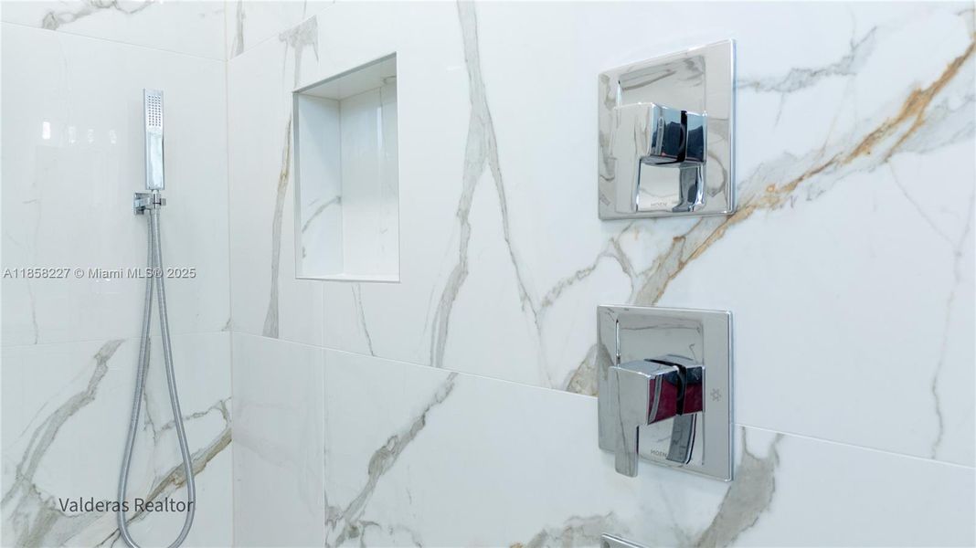 Image 28 of a home in .