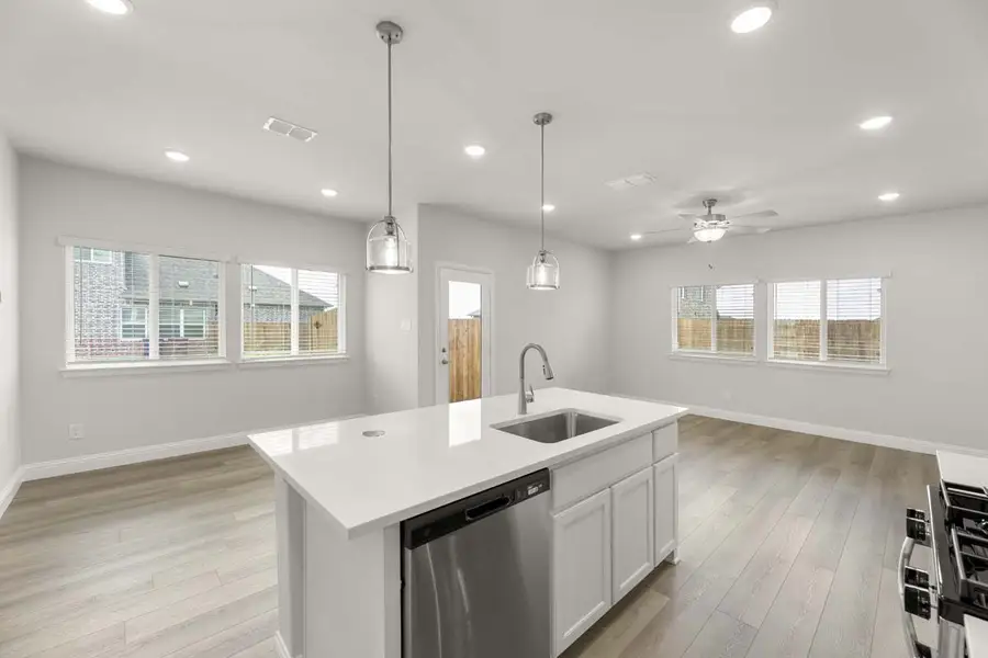 Furnished interior view inside a new home in Elevon, Lavon (Image 7).