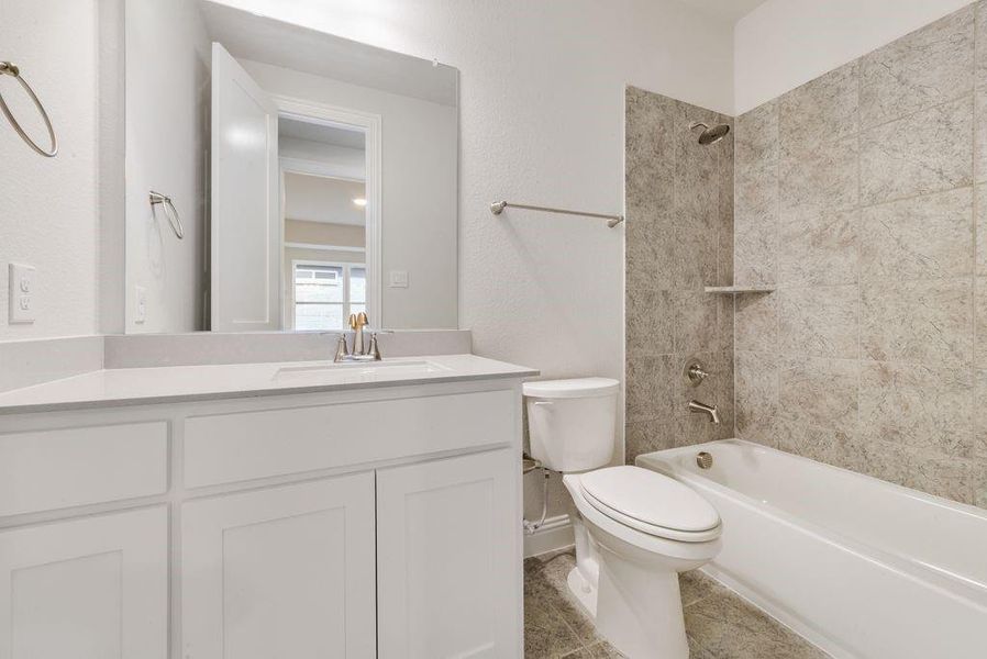 Furnished interior view inside a new home in Cedar Ridge Estates, Grand Prairie (Image 4). Furnished interior view inside a new home in Cedar Ridge Estates, Grand Prairie (Image 4).