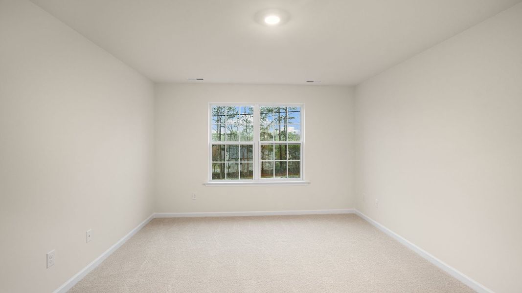 Spacious, unfurnished interior of a new home in Hobbs Farm, Ayden (Image 24).