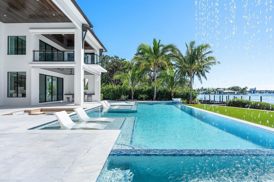 Image 98 of a home in .