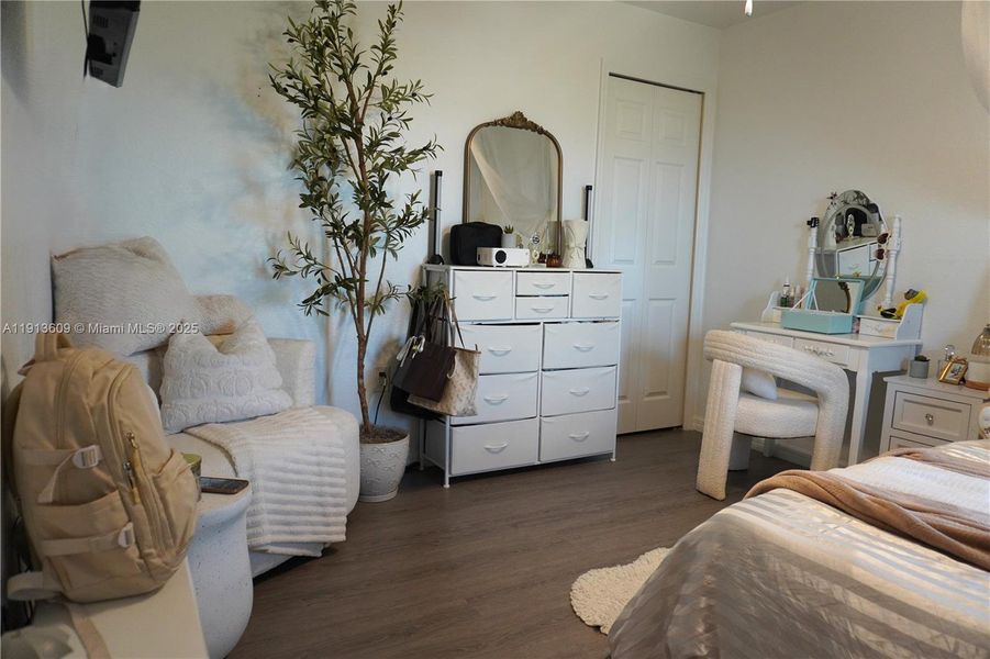 Furnished interior view inside a new home in , Labelle (Image 12).