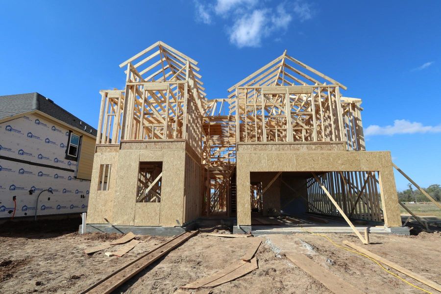 Two story home with 5 beds, 4.5 baths, and 3 car tandem garage