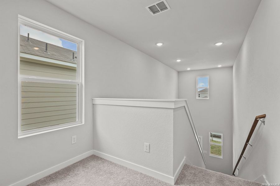 Spacious, unfurnished interior of a new home in Park Place, New Braunfels (Image 25).