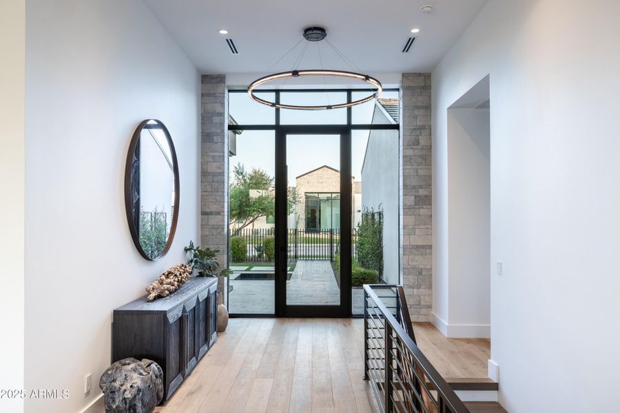 Azure_Lot25_QMI_Entryway