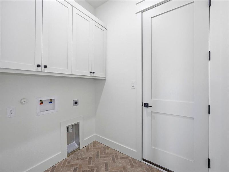 Spacious, unfurnished interior of a new home in , Midlothian (Image 32). Spacious, unfurnished interior of a new home in , Midlothian (Image 32).