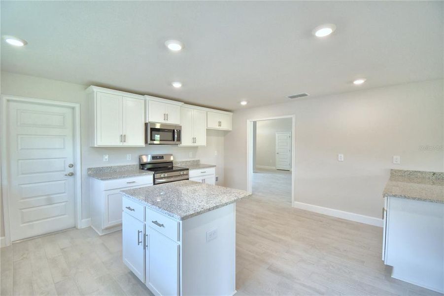 Furnished interior view inside a new home in Lake Juliana Estates, Auburndale (Image 30). Furnished interior view inside a new home in Lake Juliana Estates, Auburndale (Image 30).