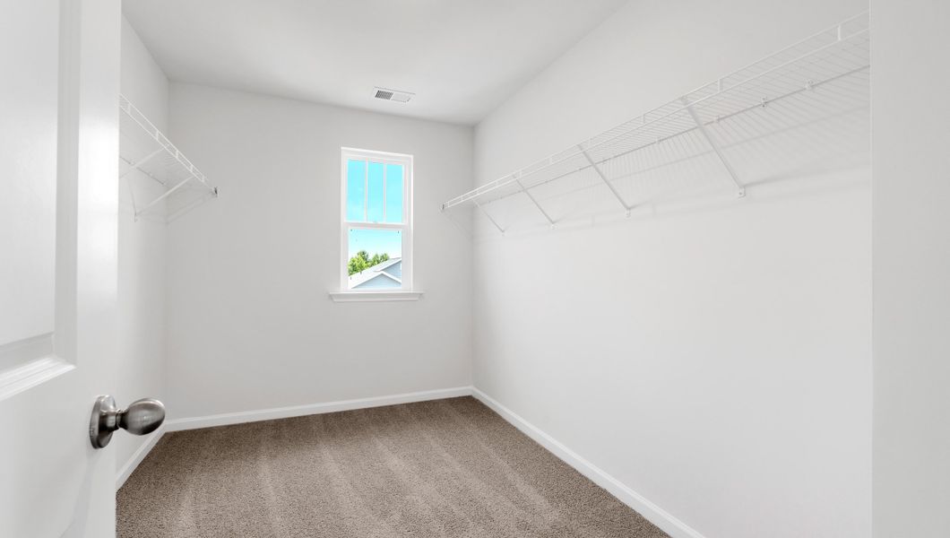 Spacious, unfurnished interior of a new home in Baxter Village, Boiling Springs (Image 28).