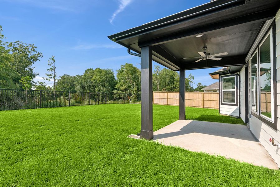 Front exterior of a new home in Summerview, Fulshear, TX, highlighting curb appeal (Image 1). Front exterior of a new home in Summerview, Fulshear, TX, highlighting curb appeal (Image 1).