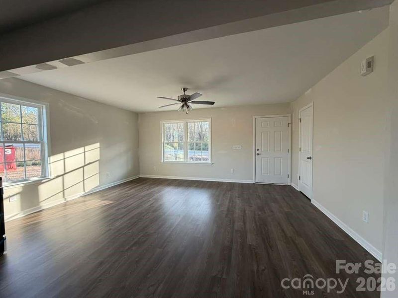 Spacious, unfurnished interior of a new home in , Pageland (Image 6).
