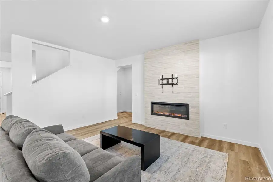 Furnished interior view inside a new home in Vantage, Berthoud (Image 19).