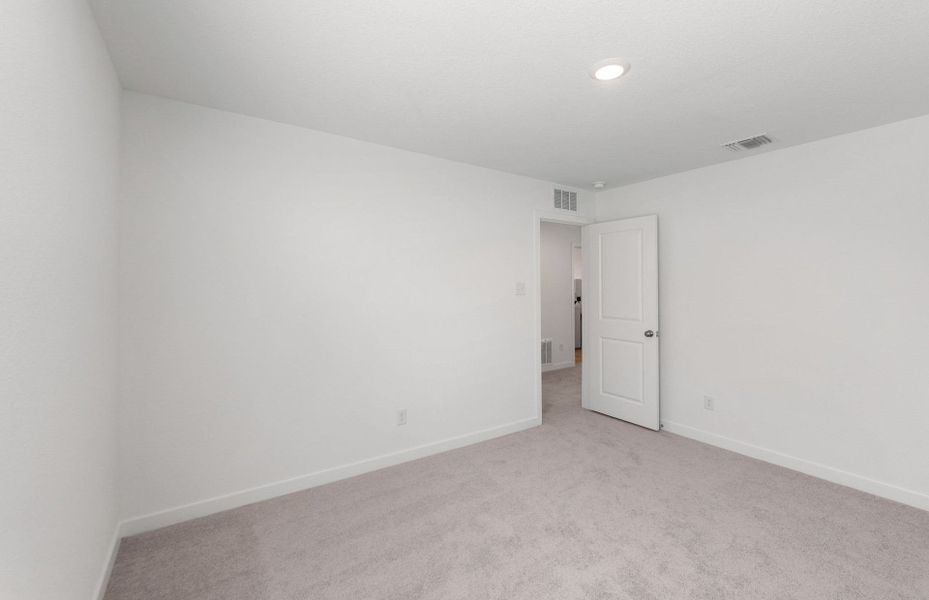 Spacious, unfurnished interior of a new home in Sunfield, Buda (Image 31). Spacious, unfurnished interior of a new home in Sunfield, Buda (Image 31).