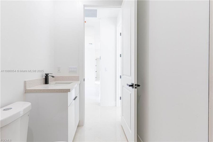 Image 28 of a home in .